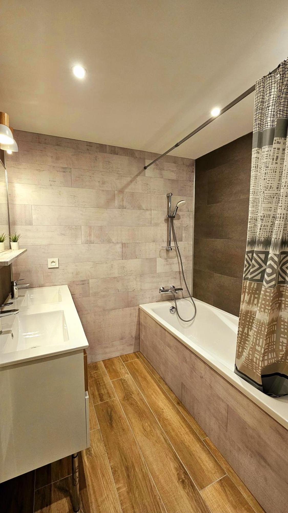 &spa *